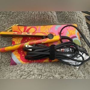 Amika Mighty Mini Ceramic Styler